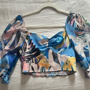 Print pant and crop shirt set